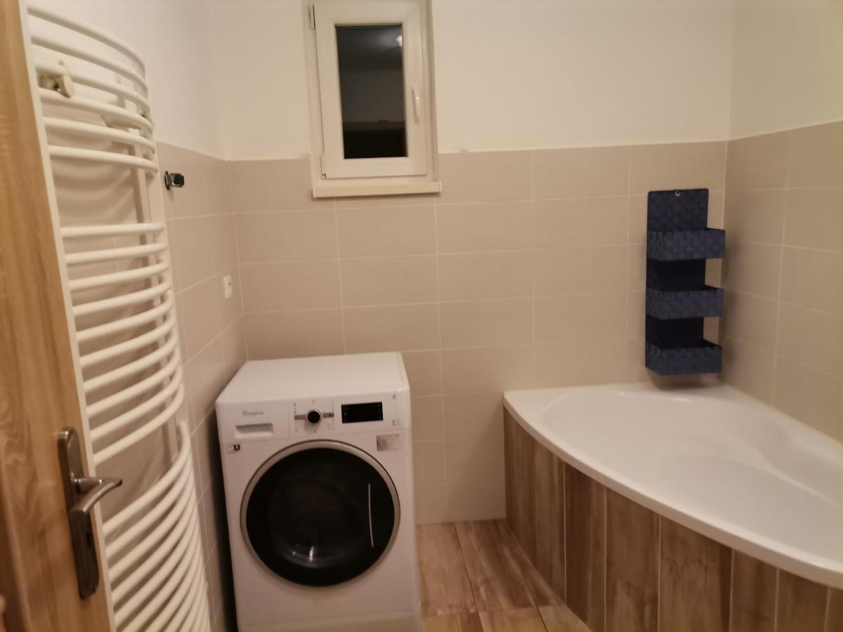 Apartman Family S Vyhladom Na Choc Lucky Ngoại thất bức ảnh
