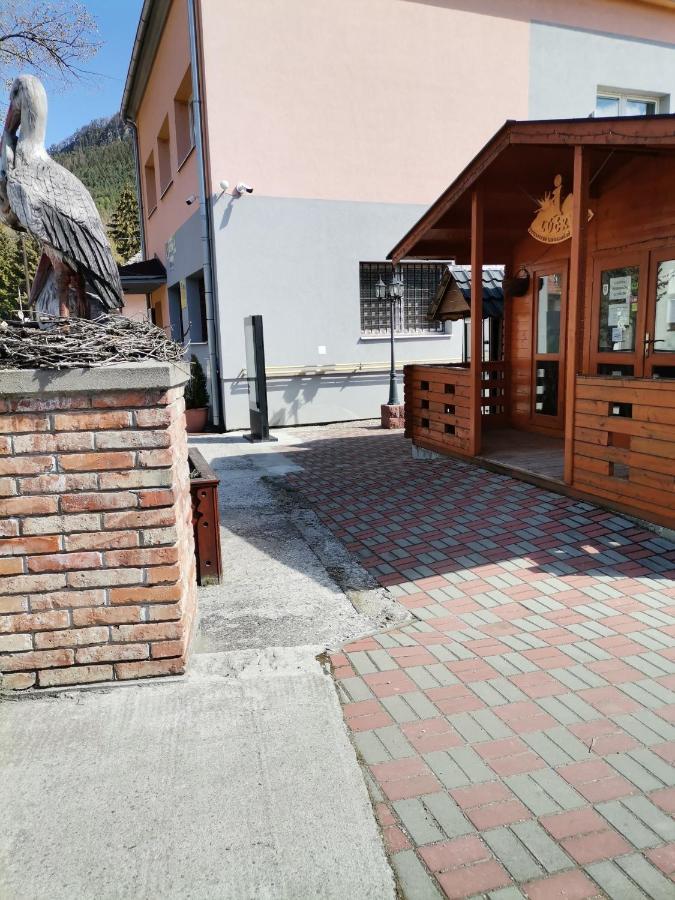 Apartman Family S Vyhladom Na Choc Lucky Ngoại thất bức ảnh